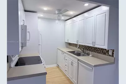 1072 Cornwall D #1072, Boca Raton, FL 33434 - Photo 16