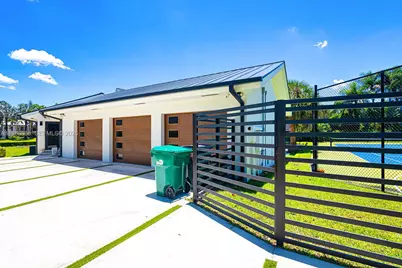 10506 SW 89 Place, Miami, FL 33176 - Photo 10