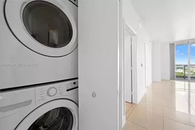 90 SW 3rd St #3305, Miami, FL 33130 - Photo 20