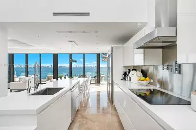 1580 S Treasure Dr, North Bay Village, FL 33141 - Photo 14