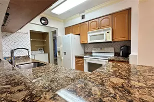 9777 Westview Dr, Coral Springs, FL 33076 - Photo 8