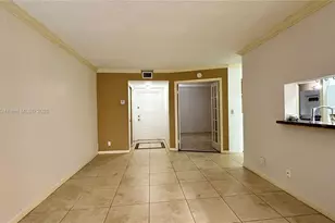 9777 Westview Dr, Coral Springs, FL 33076 - Photo 4