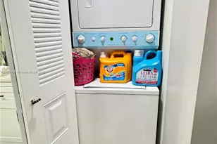 300 SW 130th Terrace, Pembroke Pines, FL 33027 - Photo 32