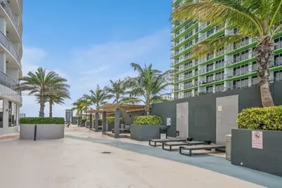 1750 N Bayshore Dr #4802, Miami, FL 33132 - Photo 20