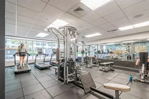 1750 N Bayshore Dr, Miami, FL 33132 - Photo 22