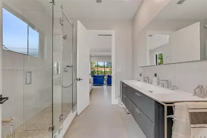 8826 Froude Ave, Surfside, FL 33154 - Photo 26