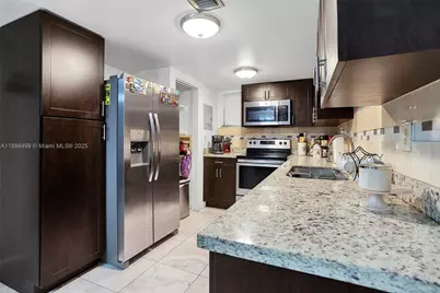 1850 W 56th St #2207, Hialeah, FL 33012 - Photo 4