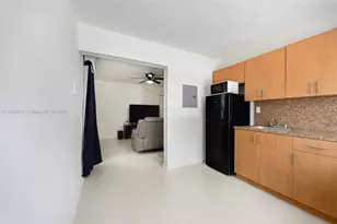 212 NW 7th Ave, Miami, FL 33128 - Photo 10