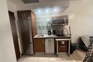 1036 Ocean Dr, Miami Beach, FL 33139 - Photo 4