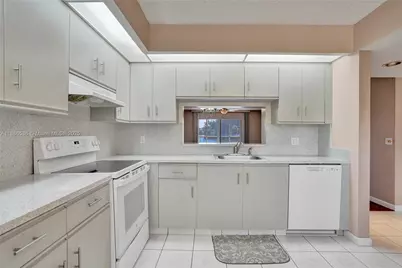 12500 SW 6th St #203N, Pembroke Pines, FL 33027 - Photo 20