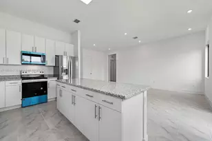 18911 SW 317th Ter, Homestead, FL 33030 - Photo 16