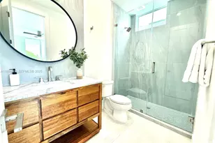 990 41st Gulf Street 9, Other City - In The State Of Florida, FL 33050 - Photo 24