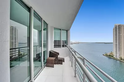 325 S Biscayne Blvd #2519, Miami, FL 33131 - Photo 1