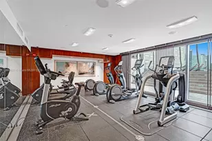 325 S Biscayne Blvd, Miami, FL 33131 - Photo 32