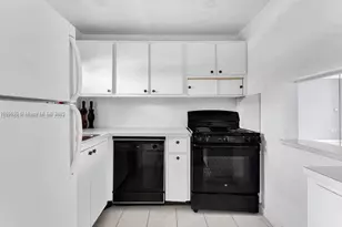 8100 Sunrise Lakes Blvd, Sunrise, FL 33322 - Photo 2