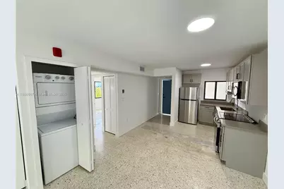 180 NE 57th St #9, Miami, FL 33137 - Photo 6