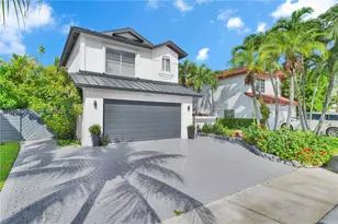 11126 SW 148th Pl, Miami, FL 33196 - Photo 2