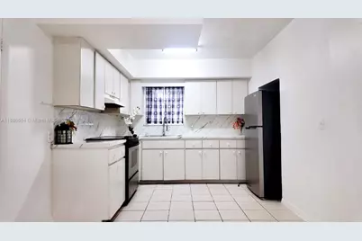 2367 NW 82nd St, Miami, FL 33147 - Photo 6