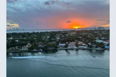 5701 Collins Ave #PH09, Miami Beach, FL 33140 - Photo 1