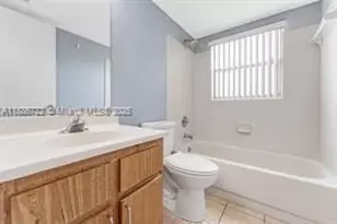 1018 Twin Lakes Dr, Coral Springs, FL 33071 - Photo 16