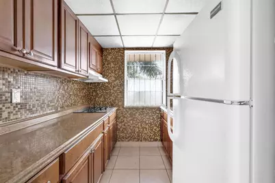 1154 W 35th St #224, Hialeah, FL 33012 - Photo 8