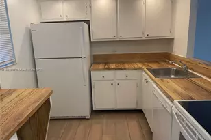 10425 SW 112th Ave, Miami, FL 33176 - Photo 1