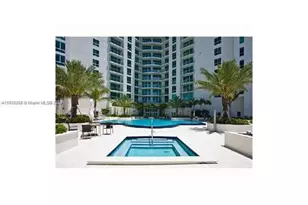 300 S Biscayne Blvd, Miami, FL 33131 - Photo 10