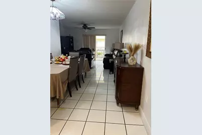 8851 NW 119 St #5222, Hialeah Gardens, FL 33018 - Photo 4