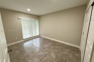 341 S 23rd Way S, West Palm Beach, FL 33406 - Photo 10