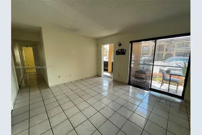 18216 Mediterranean Blvd #1-19, Hialeah, FL 33015 - Photo 34