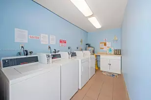 315 Van Buren St, Hollywood, FL 33019 - Photo 16