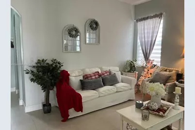18247 NW 88th Pl, Hialeah, FL 33018 - Photo 6