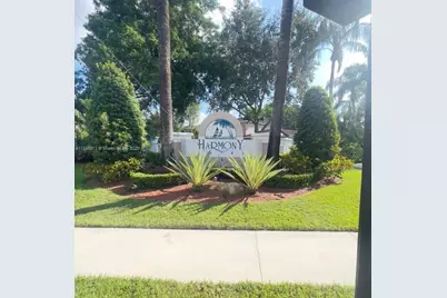 1683 SW 109th Ter #-, Davie, FL 33324 - Photo 2