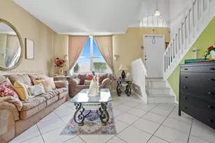 15462 NW 14th Ct, Pembroke Pines, FL 33028 - Photo 2