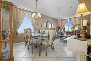 15462 NW 14th Ct, Pembroke Pines, FL 33028 - Photo 4