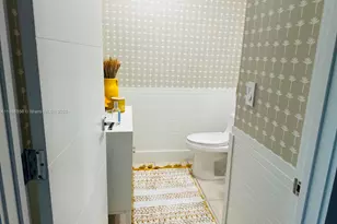 11500 NW 60th Terrace, Doral, FL 33178 - Photo 8