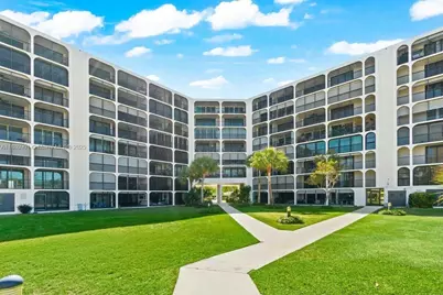 1627 Riverview Rd #212, Deerfield Beach, FL 33441 - Photo 24