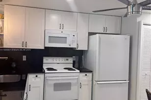 1627 Riverview Rd, Deerfield Beach, FL 33441 - Photo 2