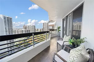 19195 NE 36th Ct, Aventura, FL 33180 - Photo 18