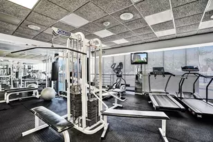 2555 Collins Ave, Miami Beach, FL 33140 - Photo 32