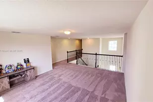 2647 E Lake Point Dr, Kissimmee, FL 34744 - Photo 8
