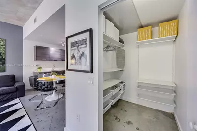 151 SE 1st St #1003, Miami, FL 33131 - Photo 4