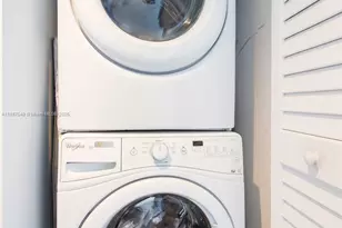 151 SE 1st St, Miami, FL 33131 - Photo 22