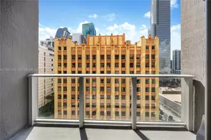 151 SE 1st St, Miami, FL 33131 - Photo 20