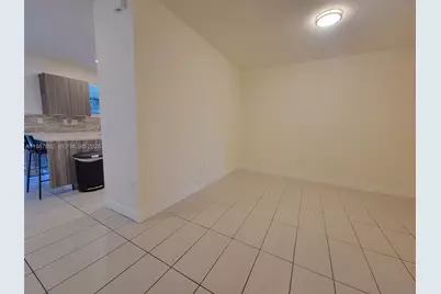 8860 NW 103rd Path, Doral, FL 33178 - Photo 10