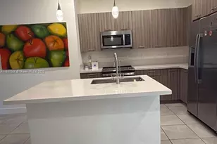 8201 NW 41st St, Doral, FL 33166 - Photo 6