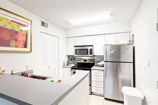 540 S Park Rd, Hollywood, FL 33021 - Photo 4