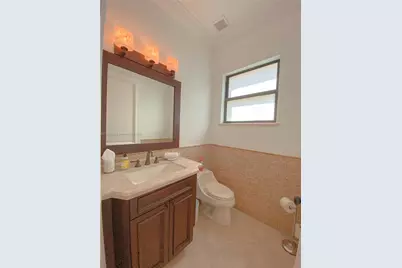 2561 Trapp Ave, Miami, FL 33133 - Photo 10