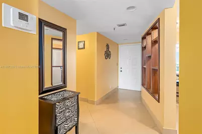 2200 S Cypress Bend Dr #804, Pompano Beach, FL 33069 - Photo 8