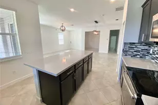 7879 NW Greenbank Cir, Port Saint Lucie, FL 34987 - Photo 10